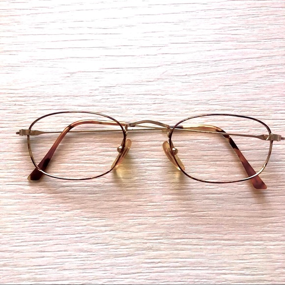 Guess Eyeglasses - Picture 1 of 7